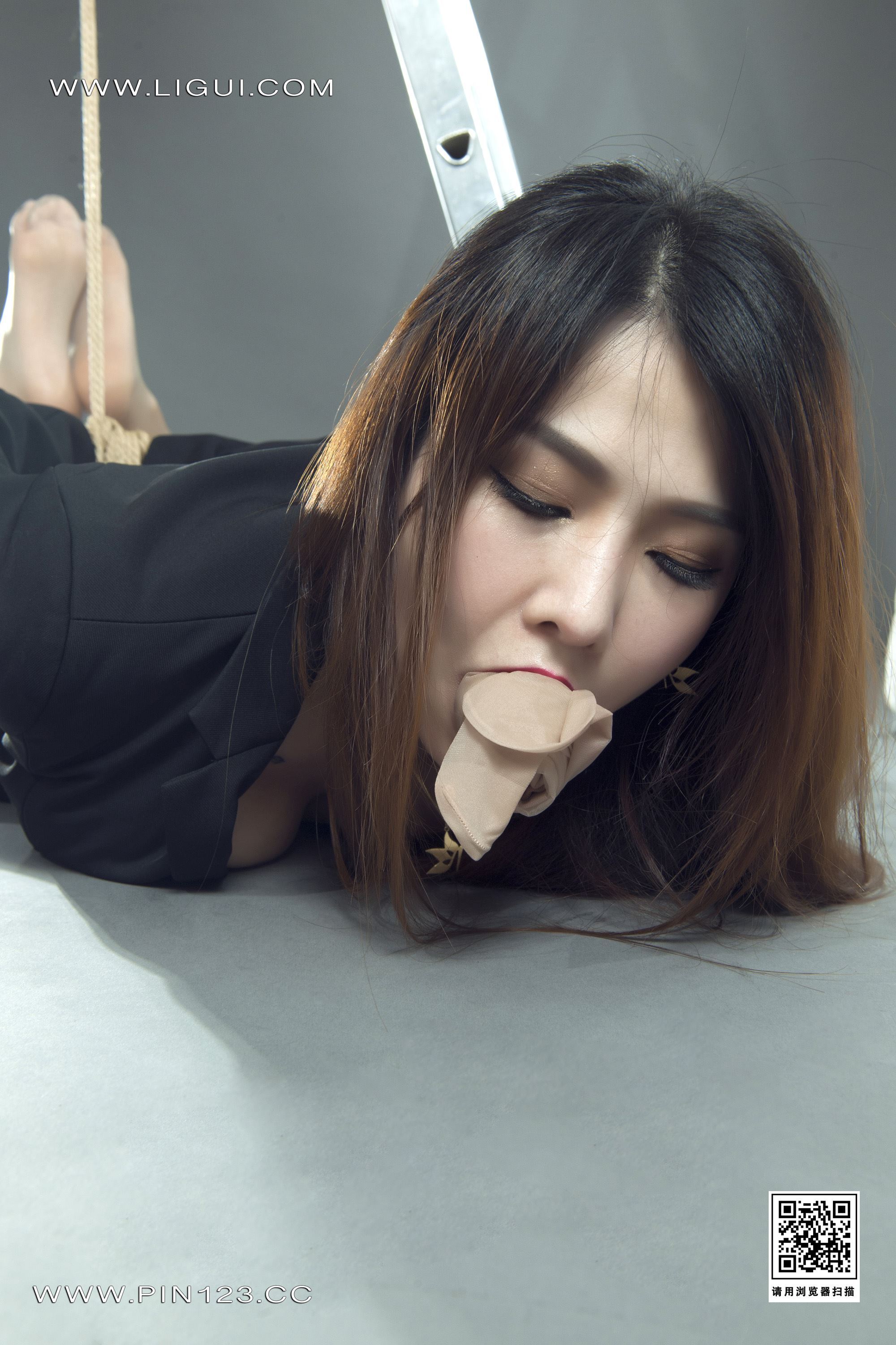 Ligui丽柜 2022.06.09《紧缚职女》文静